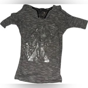 💙 Rue 21 Graphic Shirt